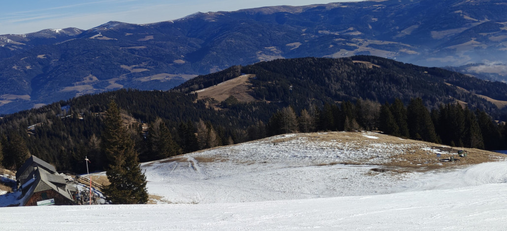 Schneefreie Piste 5, Schneefreie Berge, Schneefreies Tal.. :'(