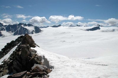 Sieht phantastisch aus! :D Hier gibt es noch Schnee am Gletscher :)