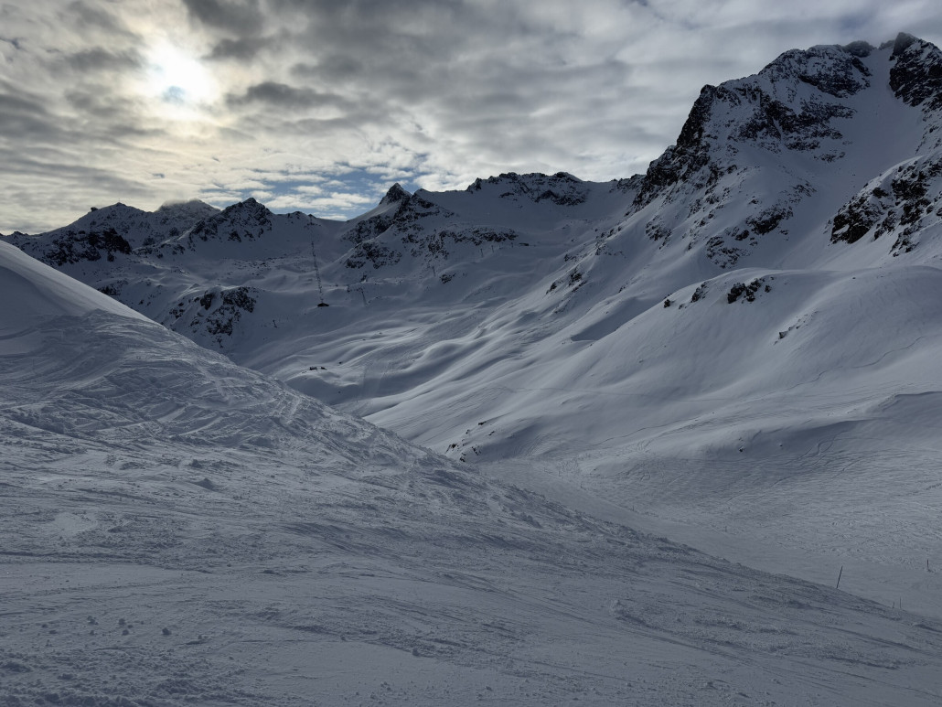 Blick Richtung Fuorcla Grischa und Hintenrum-Abfahrt 21
