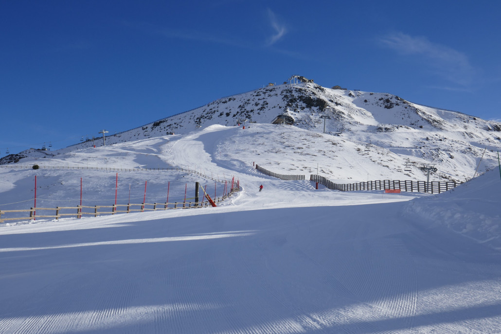KSB Montissot (rechts) und KSB Brive 2 (oben) mit einmal mehr tollen Pisten.