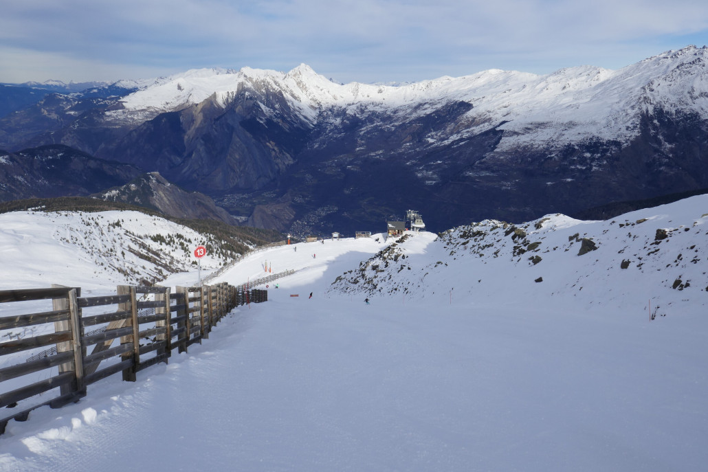 Wieder ganz oben (EUB und KSB Brive 2) nehme ich Kurs auf meinen Ausgangspunkt um nach Valmeiner zu wechseln. Der Starthang - einmal mehr toll zu fahren.<br />Die untere Talabfahrt war noch gesperrt, war aber trotzdem, wenngleich ein wenig ruppig, fahrbar. Ich wollte nicht mit der KSB runter fahren.