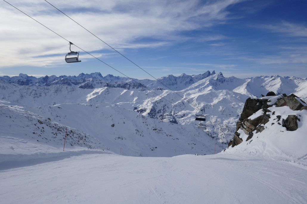 Tolle Bahn, tolles Panorama und leere Pisten.