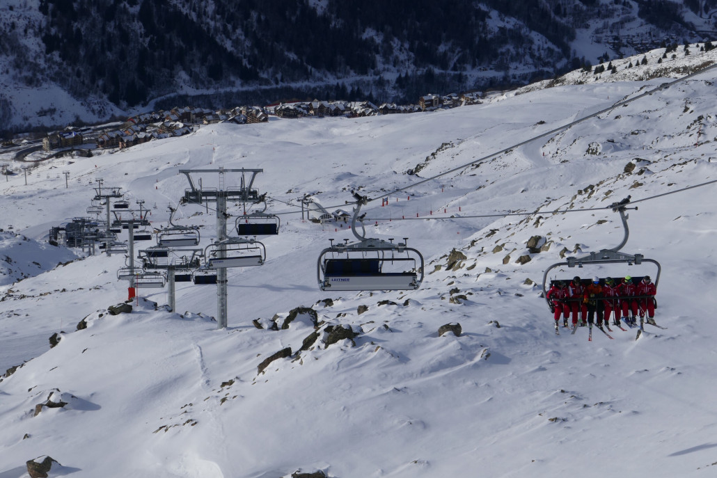 Huch… ein komplett voller Sessel. Dafür war der Rest der Bahn leer.
