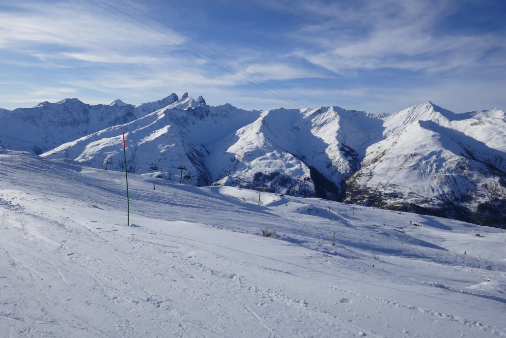 Sprung in den mittleren Bereich des Skigebietes an der Brive 2 6KSB, wo ich am Morgen bereits unterwegs war. Nun wollte ich auch den rechten (westlichen) Bereich noch erkunden,