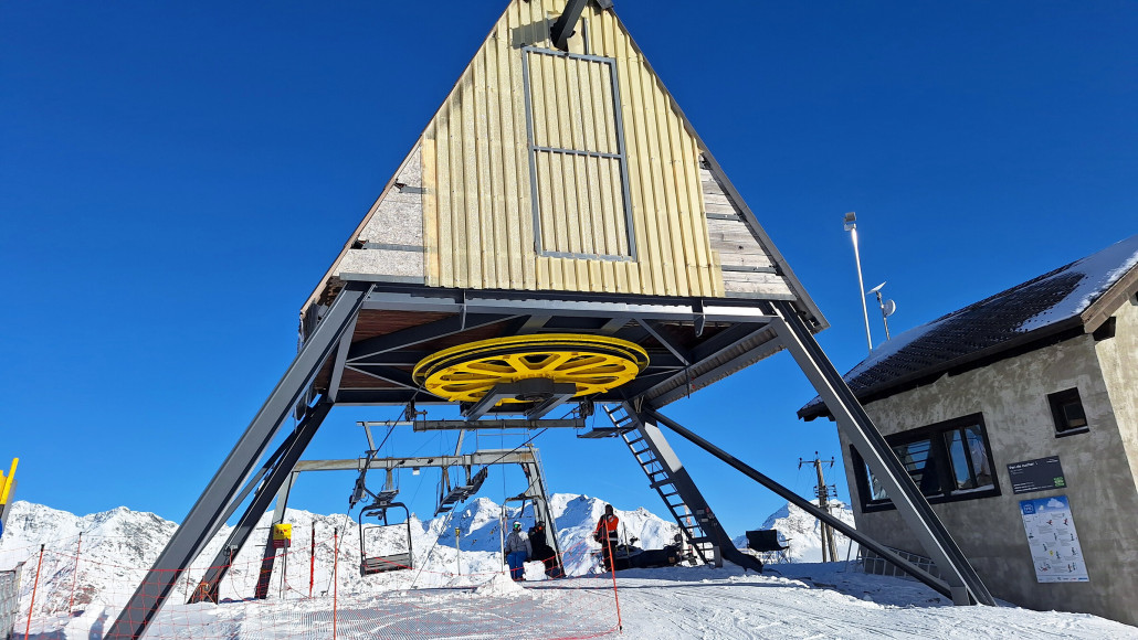 Bergstation im Tobleronestyle