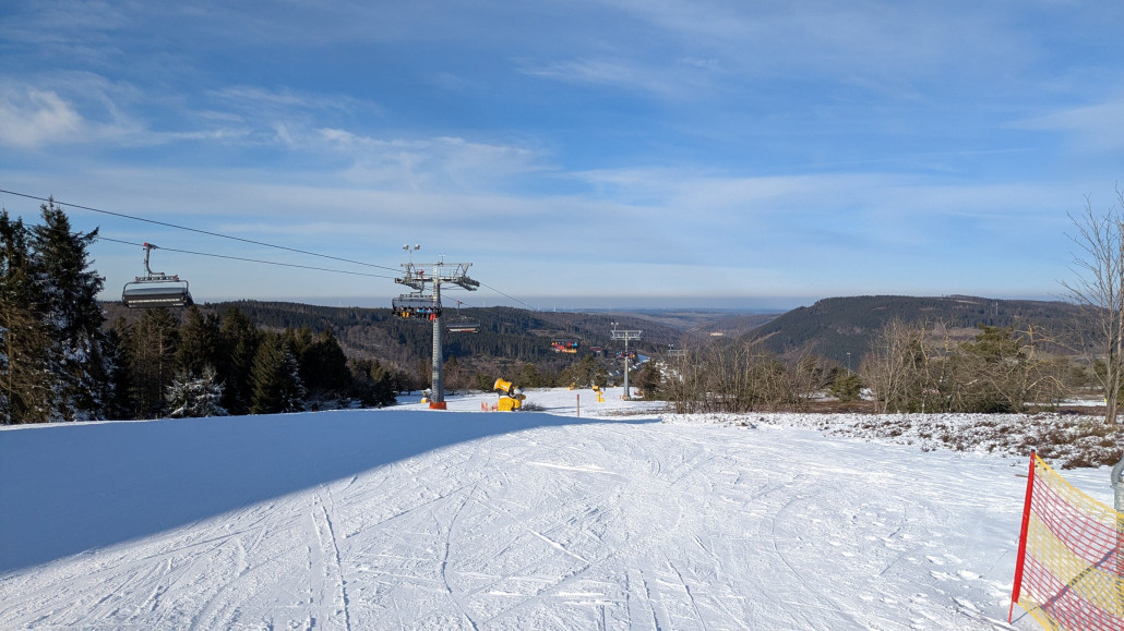 Abseits höchster Nordhänge quasi 0 Naturschnee