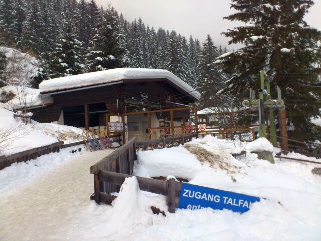 BellevuealmliftBadGastein (7).JPG