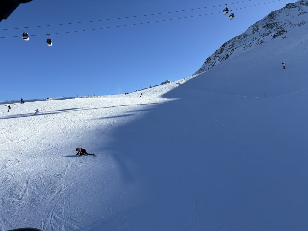 Bereich unterhalb Seebliga ist wirklich n Tragödienhang. Da knubbelt sich alles von oben und dementsprechend regelmäßig Unfälle und Stürze