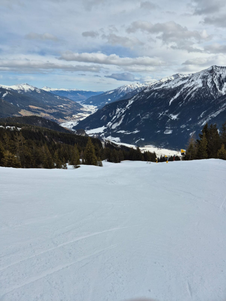 Am nett gelegenen Handlalmlift. Der läuft noch mit Diesel