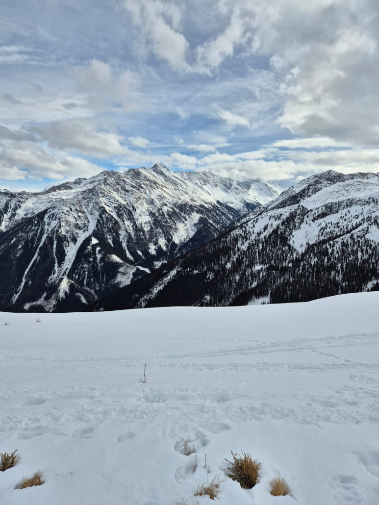 Von der Gerlosplatte sieht man recht schön zu den dahinter gelegenen, hohen Gipfeln.