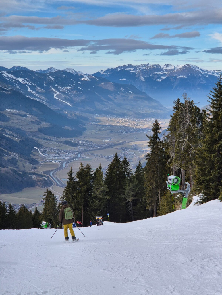 Tiefblick ins grüne Zillertal