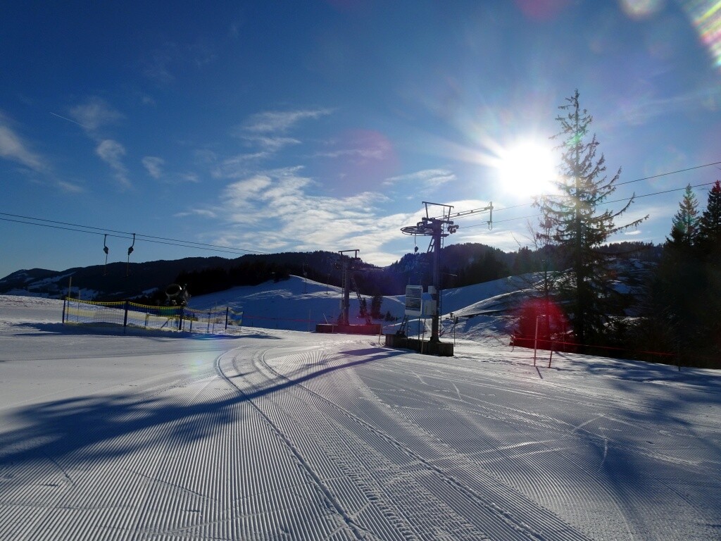 Bergstationen Tellerlift (rechts) und Gratlift (links)