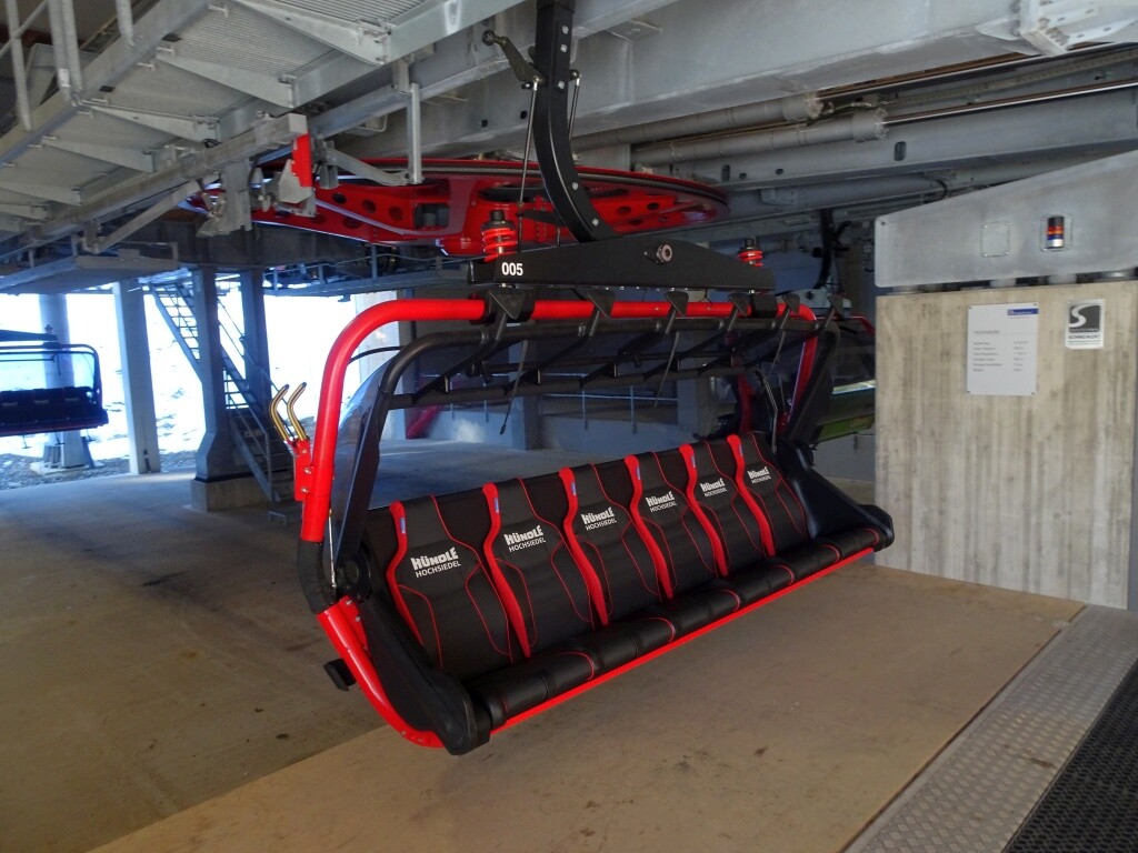 Komfortable Bahn mit allem Schnick-schnack