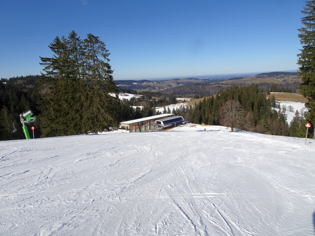 Abschnitt vor der Talstation der 6er Sesselbahn