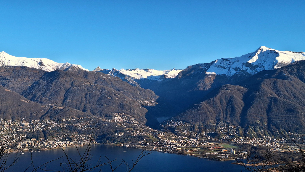 Valle Verzasca und Contra Mauer, bekannt aus dem Bond Film Goldeneye