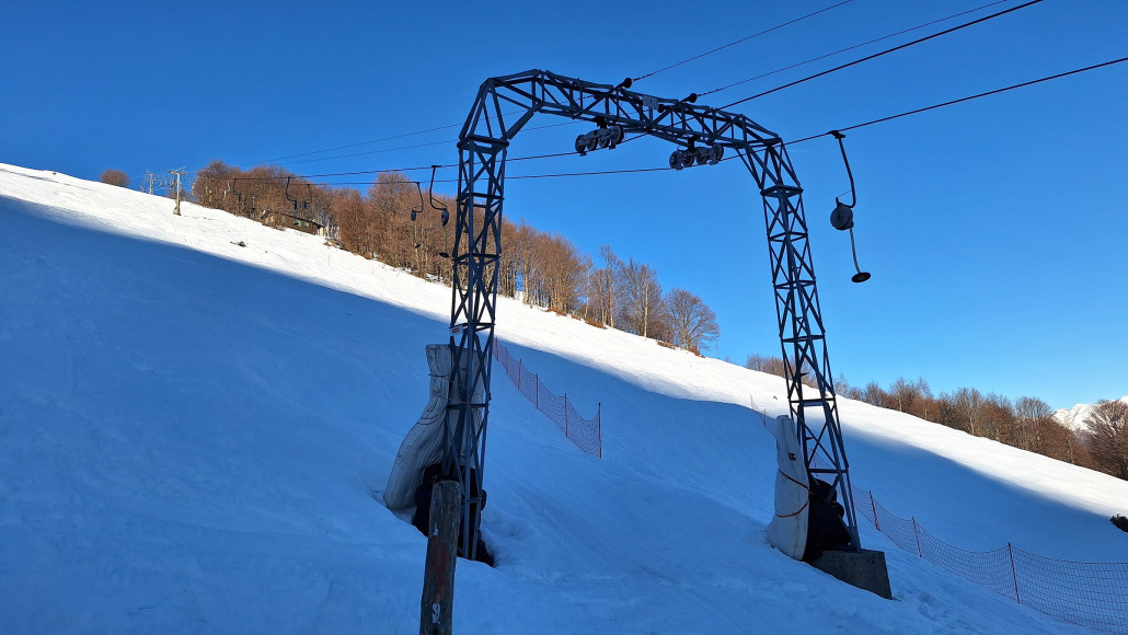Der Lift startete extra für mich. Man kann Tickets im Stundenpool kaufen. Die erste Stunde war ich komplett alleine