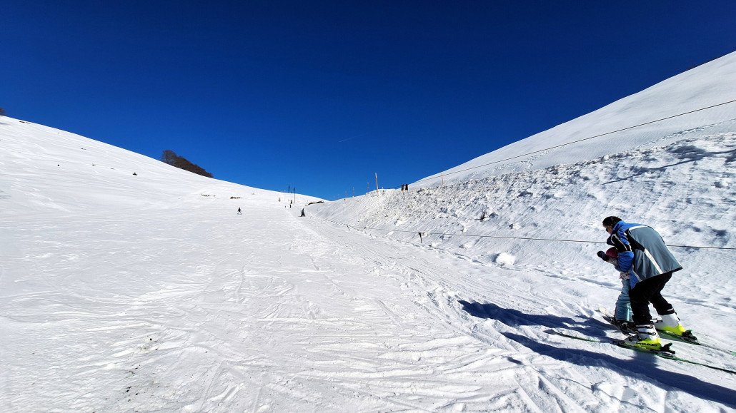 Trasse in der Totalen von unten