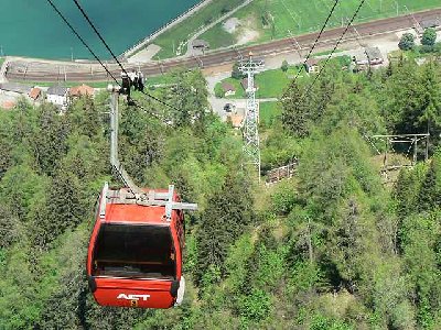 Von der Bergstation die Trasse in der Totalen