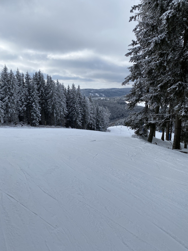 Die Querung von der 6 zur 4 unterhalb des Steilhangs