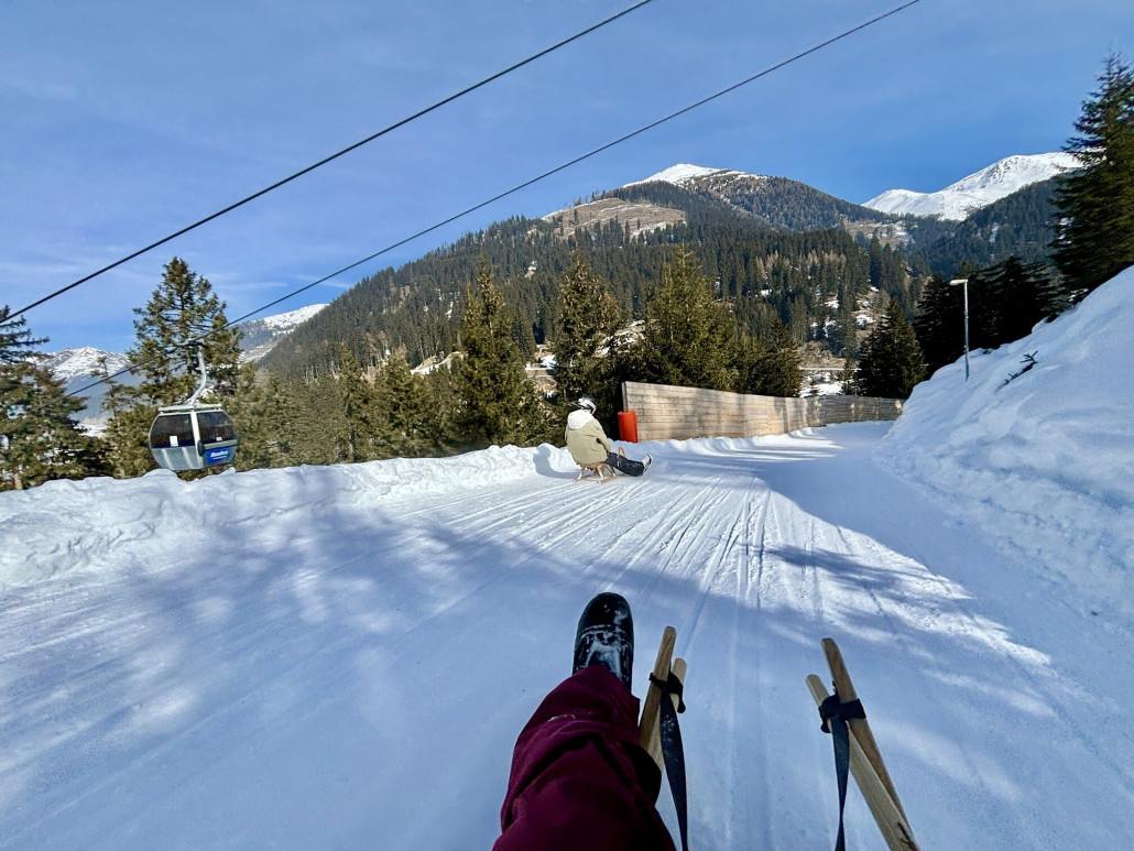 Rodelbahn auch super beisammen, tatsächlich haben wir einen ganzen Tag so verbracht