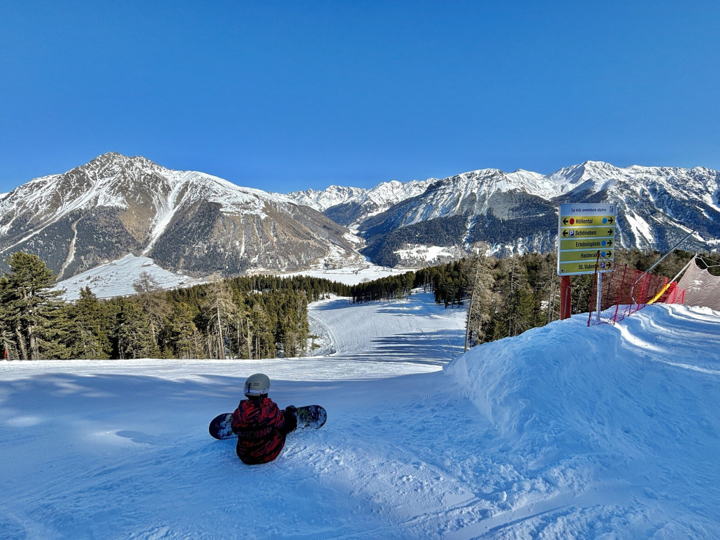 ...und hier weiter unten der Abzweig zur Erlebnisabfahrt (12), die gar nicht so langweilig ziehwegmäßig ist wie erwartet