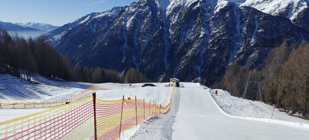 aber Piste selbst ist top! macht auf dem schmalen Streifen halt keinen Spaß.