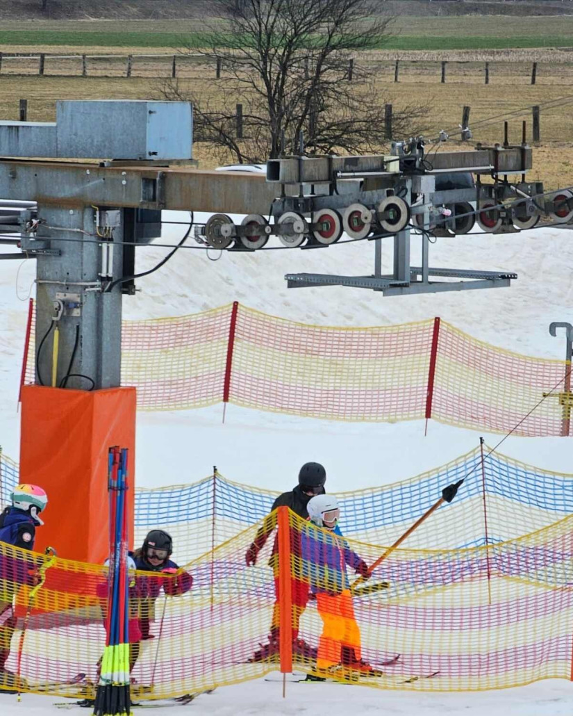 Talstation des SL Hrast von vorne.
