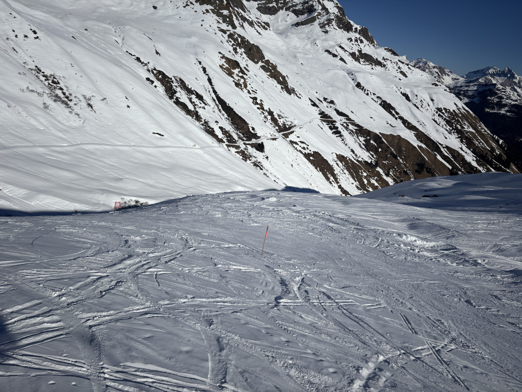 Und von oben, Verwechslungsgefahr besteht vor allem wegen der hier querenden Skiroute