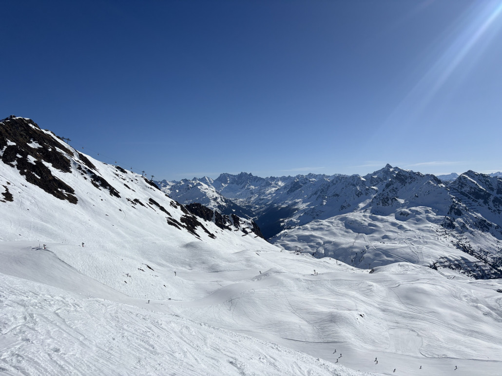 Weite des Grasjochkessel von der Skiroute Zamangspitze