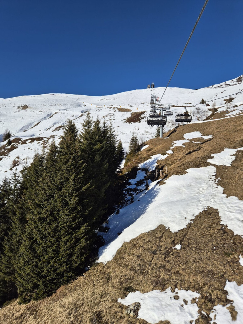 Hornbahn. Hier waren viele Naturschnee-Varianten den ganzen Winter nicht offen