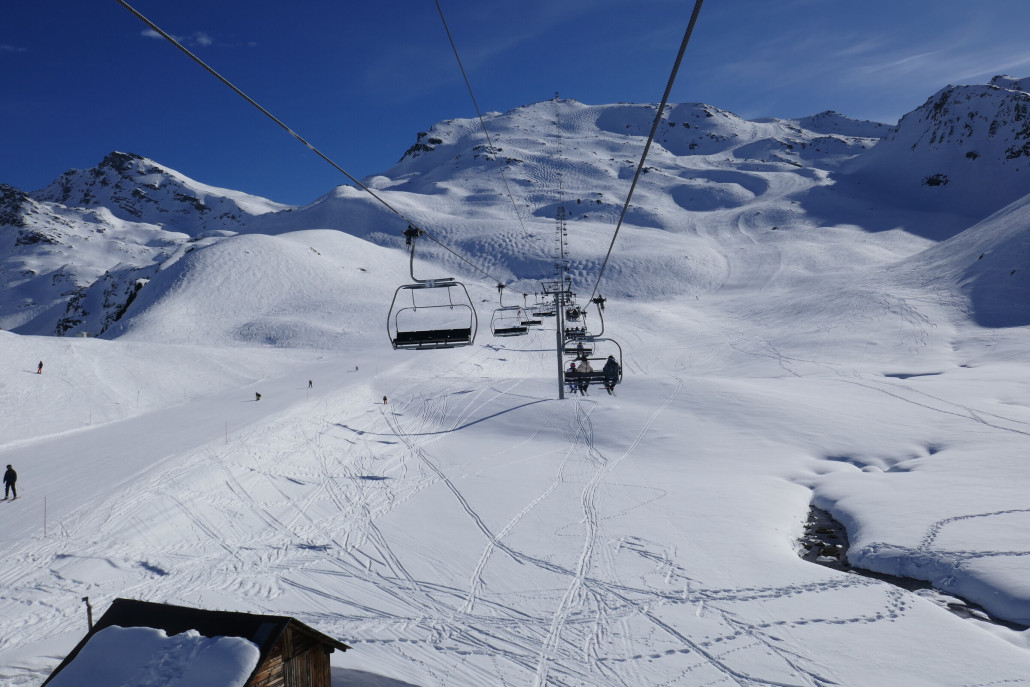 Cote Brune 4KSB in ihrer letzten Saison bevor sie im Sommer durch eine EUB ersetzt wird. Vor Ort gibt es aktuell aber (noch) keine Info zu dem Projekt.