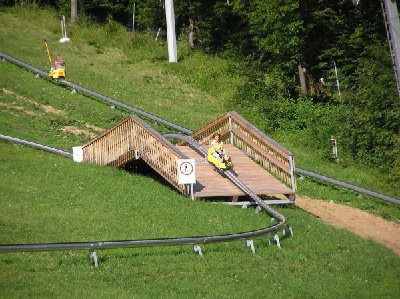Hohe Wand-Wiese, Sprungschanze.jpg