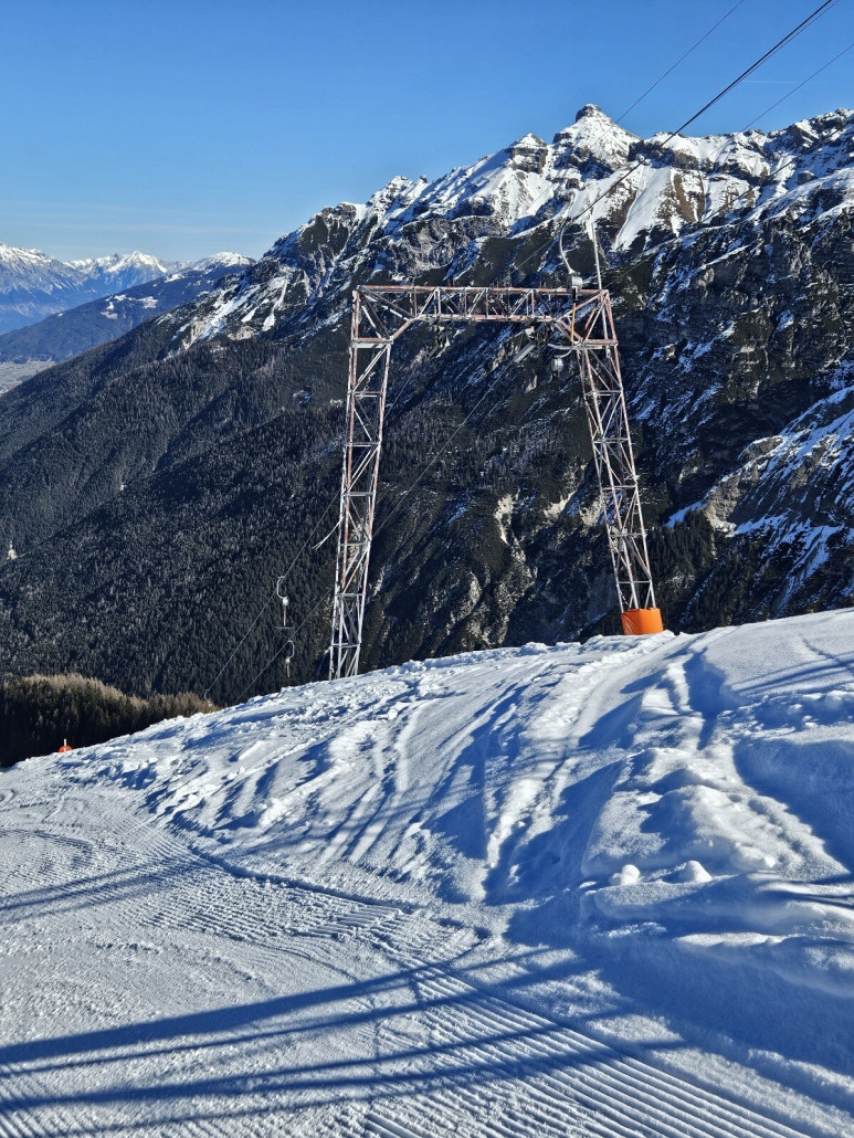 der Schlepplift Elferhütte ist ein, von Einigen hier im Forum geliebter Kurzbügler. Ist auch von der eher steileren Seite