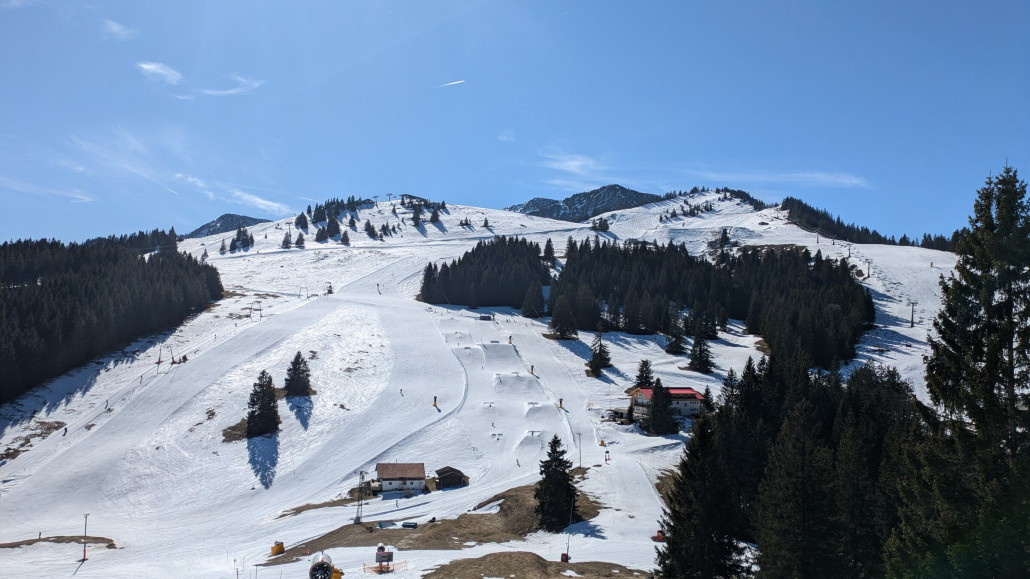 Blick auf das mittlere Sudelfeld mit Funpark
