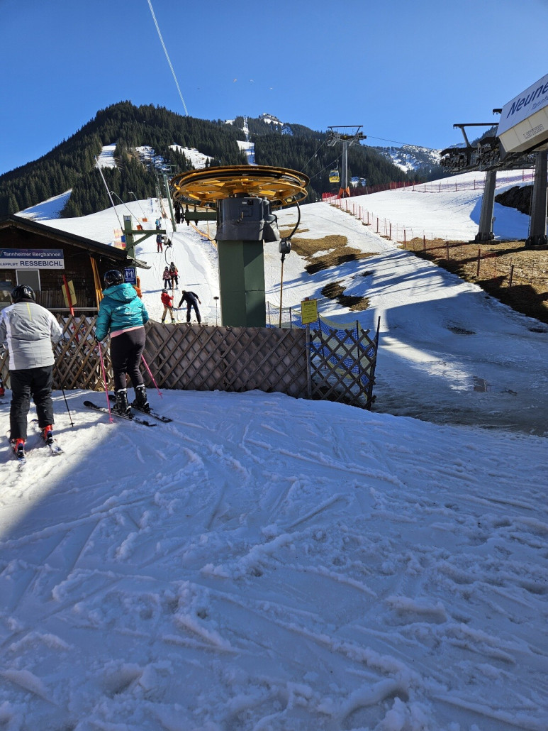 weil tatsächlich hier der beste Schnee war, noch ein paar<br />Runden mit dem Ressebichllift gefahren