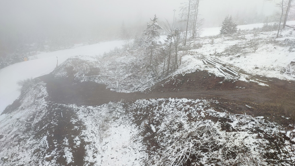 Die auf der roten Umfahrung rauskommen würde. Hoffentlich hat's im nächsten Jahr mal genug Schnee dafür.<br /><br />Das Wetter war übrigens Trocken trotz sehr feuchter Luft.