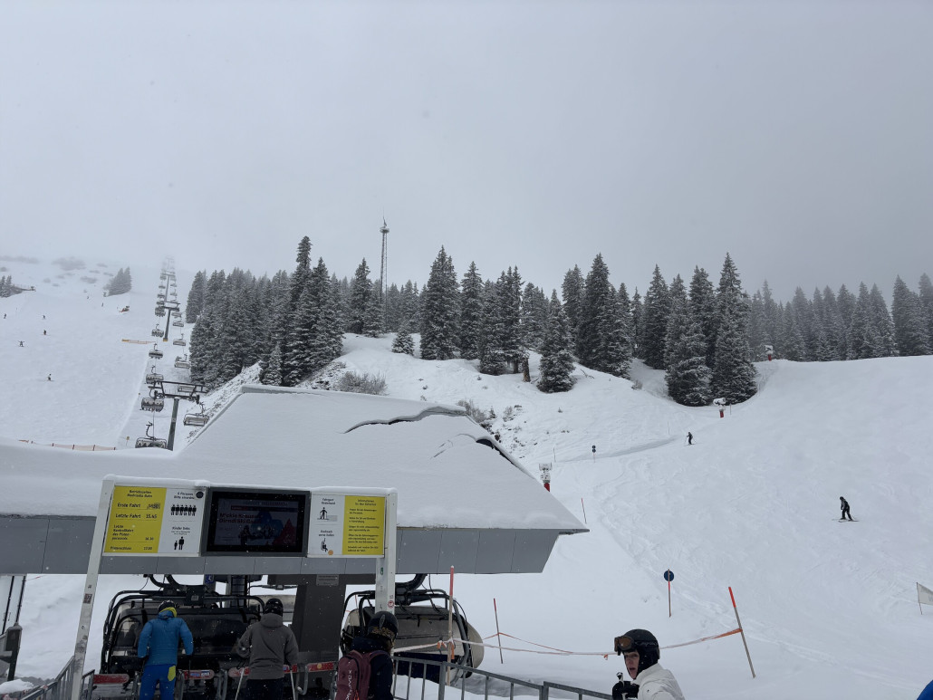 Und wupps- ab an die Madrisellabahn.