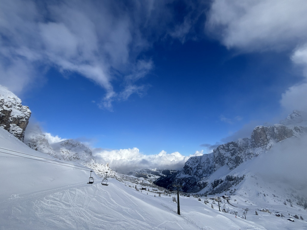Das Wetter in Alta Badia lt. Webcams wohl am besten, hier gegen 16.30Uhr der Blick vom Grödnerjoch