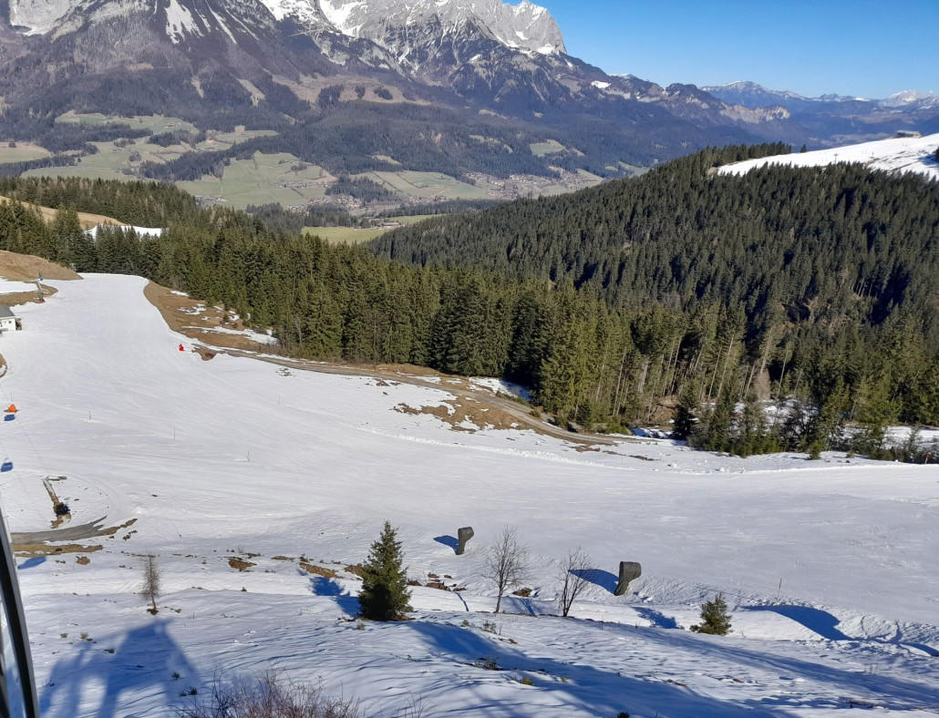 Neualm Scheffau: bis unten gut mit Schnee bedeckt, ganz unten weich