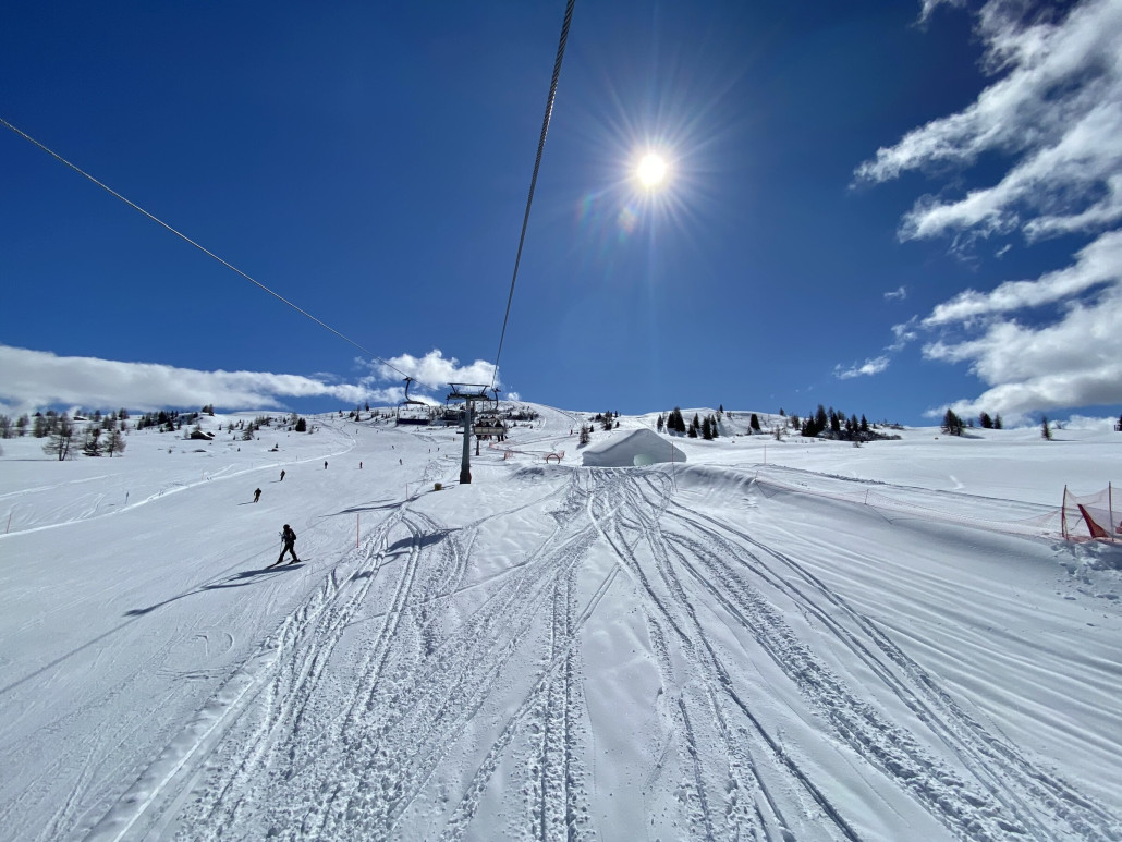Offpiste unter der 4KSB Pralongia II sah gut aus, war aber unfahrbar hart, die Pisten dafür schön wenn auch tlw. glatt