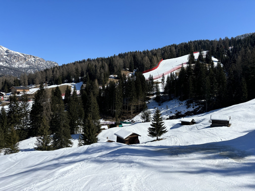 ...rechts um die Ecke...