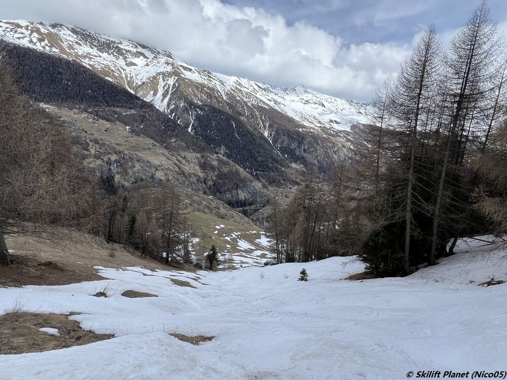 ehemalige rote Talabfahrt