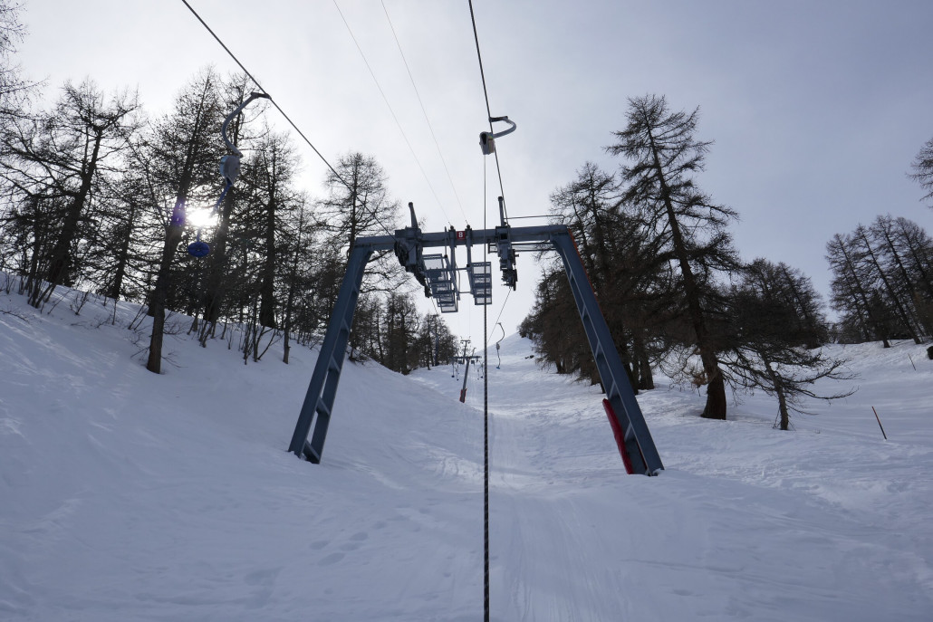 Kurve. Dach wurde es richtig steil.