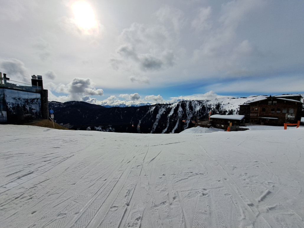 Zufahrt Asitzgipfelbahn am Morgen