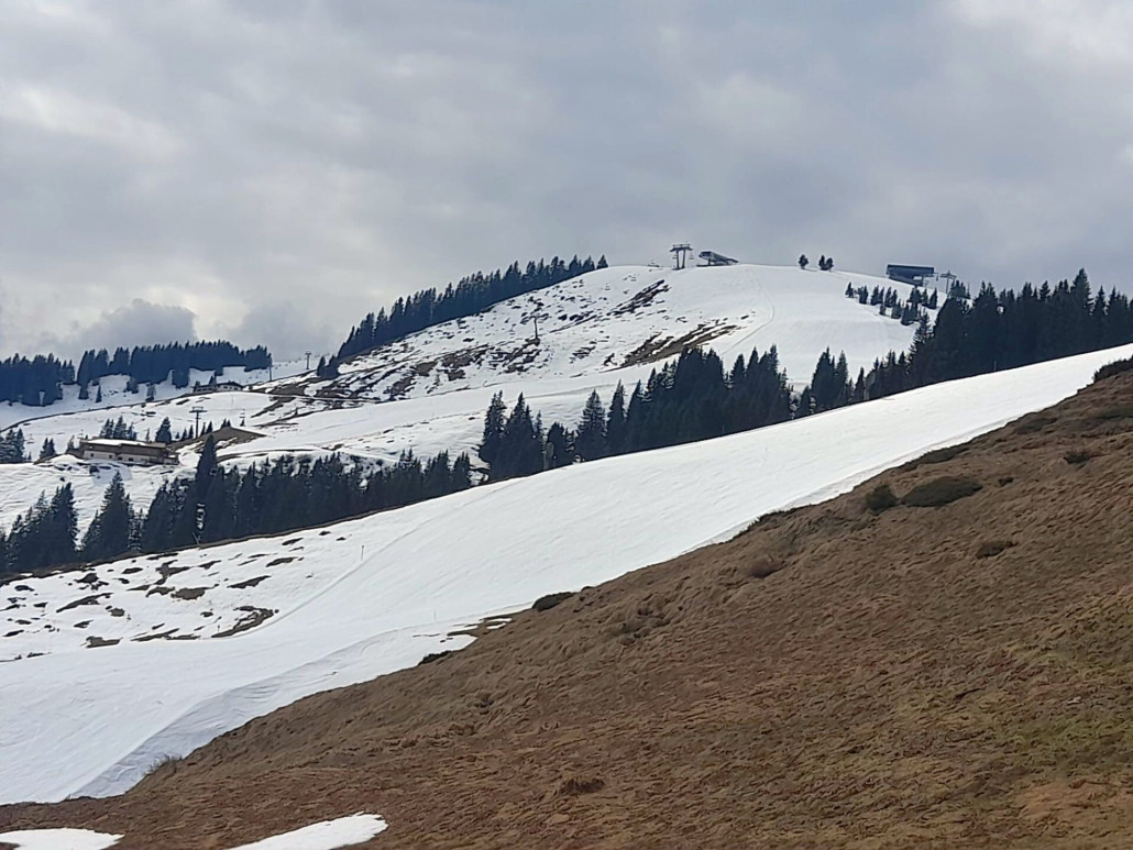 Köglbahn, im Hintergrund Kummerer
