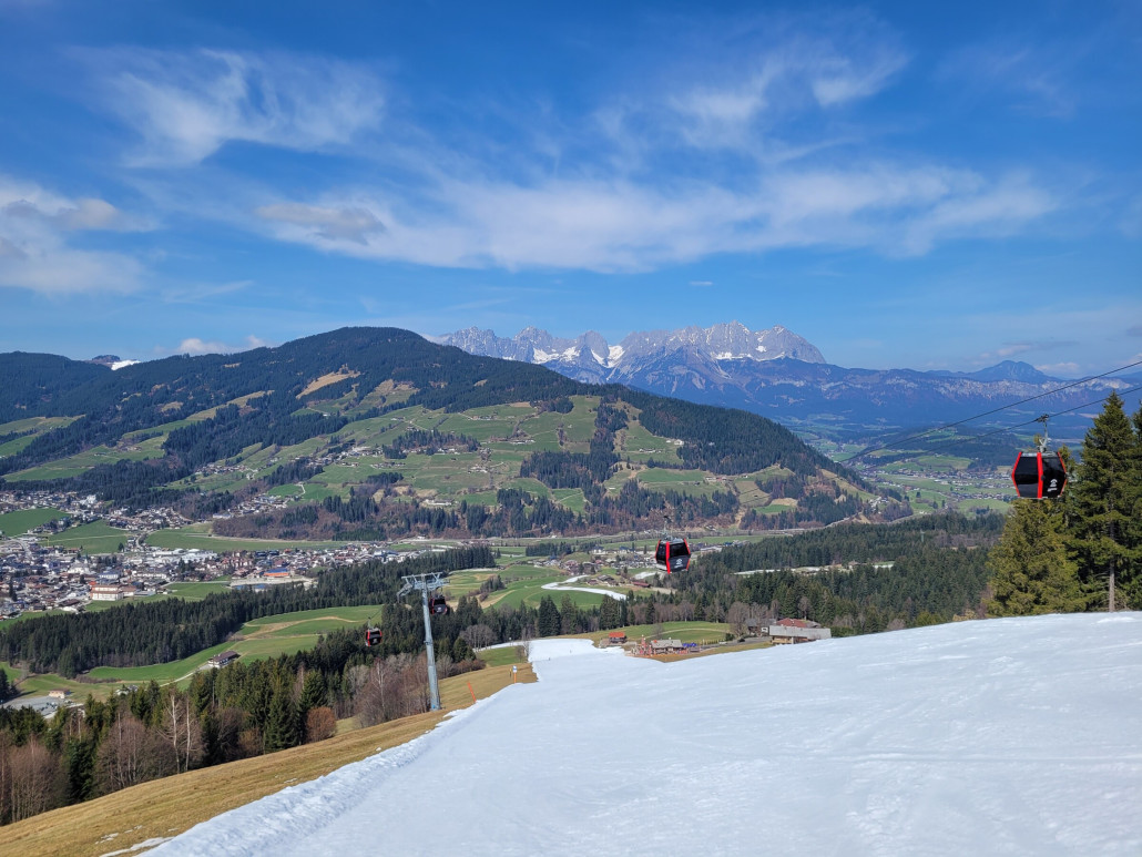 Dann ging es an alle weiteren Talabfahrten. Zur Maierlbahn hervorragend! Noch leerer als oben im Gebiet.