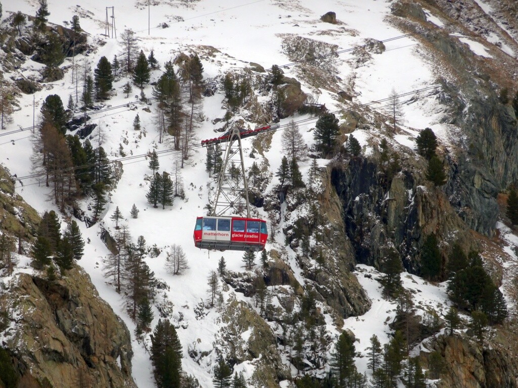 Pendelbahn Furi-Trockener Steg