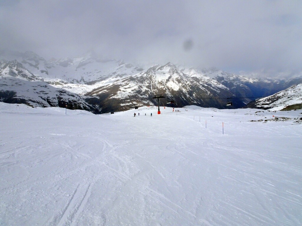 Die Sonne hielt sich stets leicht – zum Glück – Gornergratpiste (36)