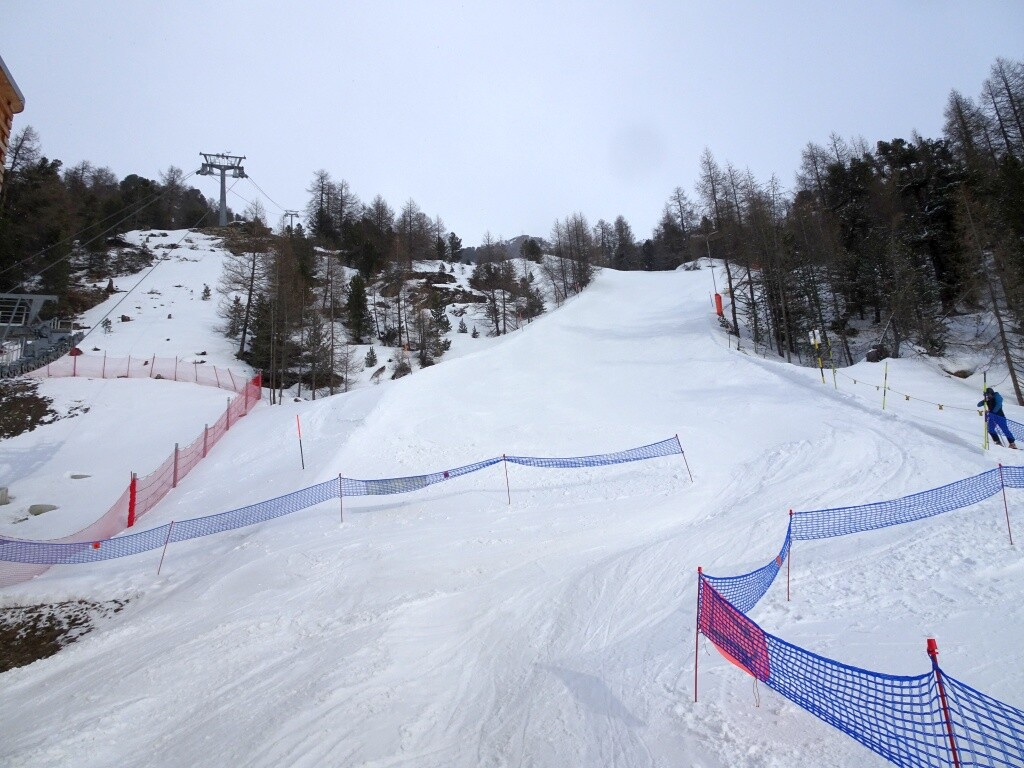 Bereits eingaragierte Kummebahn mit der schwarzen 15b.