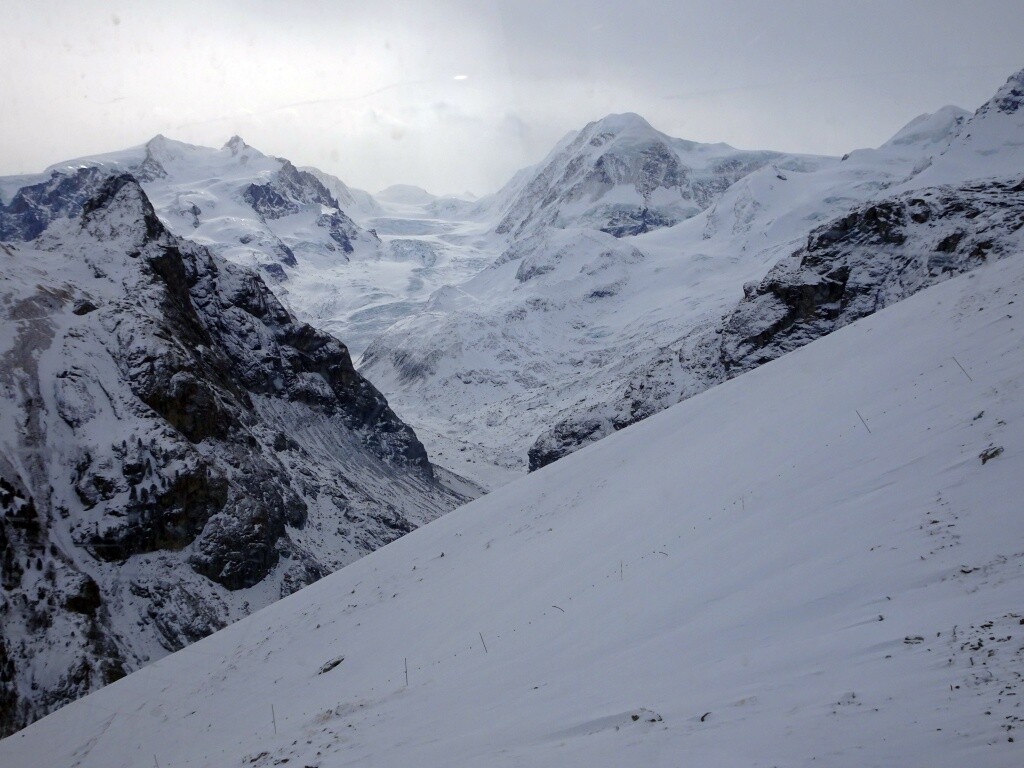 Monte Rosa mit Dufourspitze, den Gletschern und dem Liskamm
